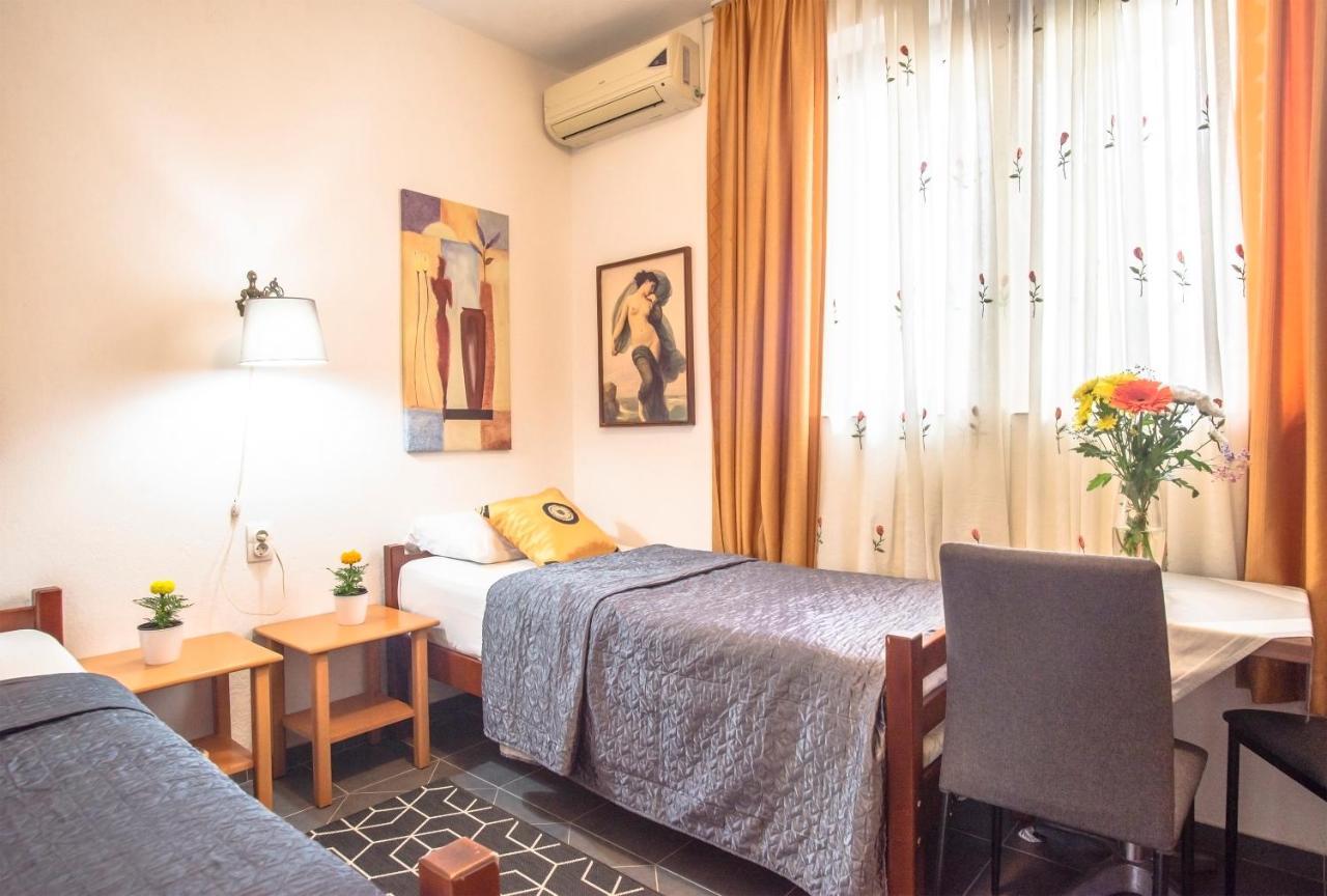Apartments Maxhit ティヴァト エクステリア 写真